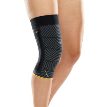 Kniebandage Genumedi E+ motion von medi ist eine Performance-Kniebandage zur Weichteilkompression mit 3D-Silikon-Quartz-Pelotte